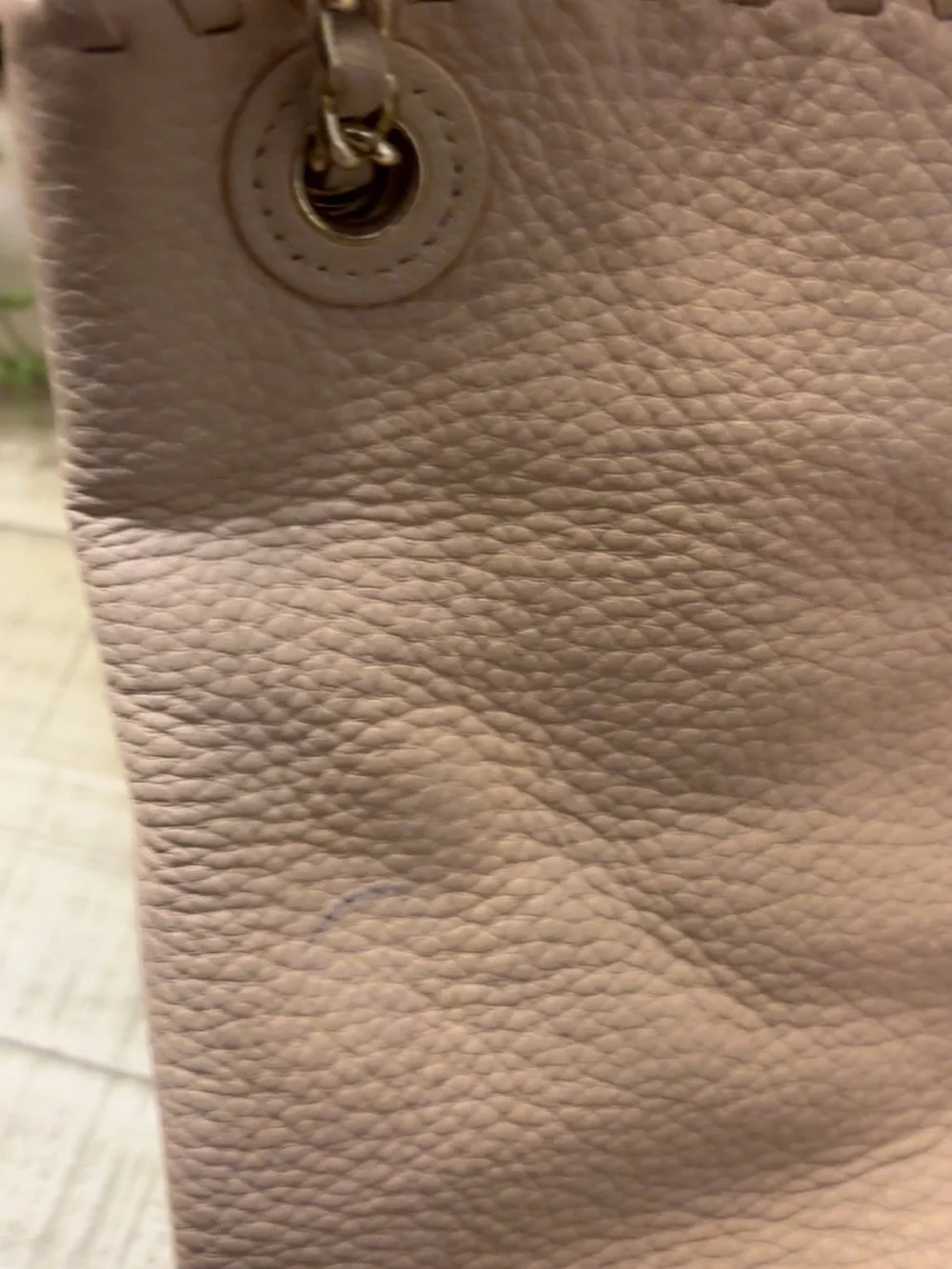 Beautiful Tory Burch Taupe Pebble Whip Stitch Leather Shoulder Bag